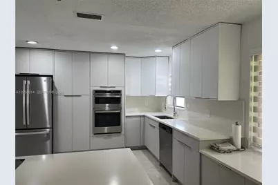 10860 NW 40th St, Coral Springs, FL 33065 - Photo 7