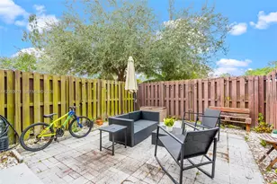 10729 La Placida Dr, Coral Springs, FL 33065 - Photo 27