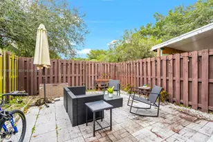 10729 La Placida Dr, Coral Springs, FL 33065 - Photo 29