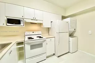 5099 NW 7th St, Miami, FL 33126 - Photo 27