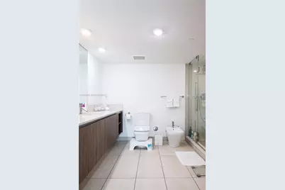 1025 92 #706, Bay Harbor Islands, FL 33154 - Photo 11