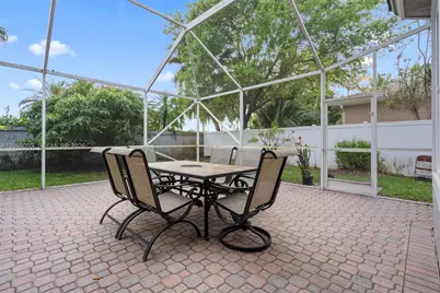 12724 NW 18th Ct, Pembroke Pines, FL 33028 - Photo 39