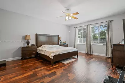 12724 NW 18th Ct, Pembroke Pines, FL 33028 - Photo 17