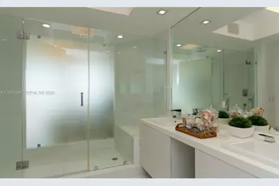 4775 Collins Ave #3203, Miami Beach, FL 33140 - Photo 25