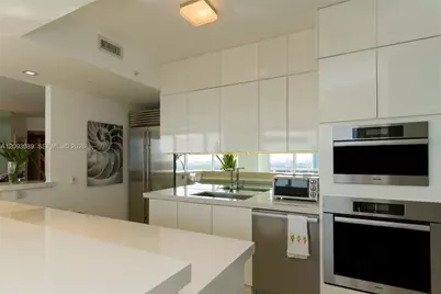 4775 Collins Ave #3203, Miami Beach, FL 33140 - Photo 15