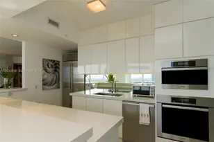 4775 Collins Ave, Miami Beach, FL 33140 - Photo 15