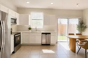 1454 NE 3rd Ave, Florida City, FL 33034 - Photo 3