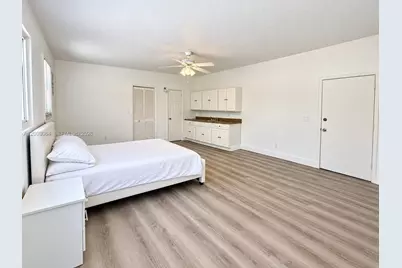 119 NW 43rd Ct #4B, Oakland Park, FL 33309 - Photo 5
