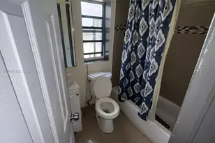 551 NE 159th St, Miami, FL 33162 - Photo 11