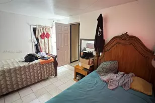 551 NE 159th St, Miami, FL 33162 - Photo 13