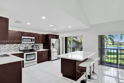 7581 NW 86th Ter #201, Tamarac, FL 33321 - Photo 5