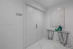 700 NE 24th St, Miami, FL 33137 - Photo 13