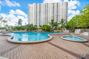 520 Brickell Key Dr, Miami, FL 33131 - Photo 41
