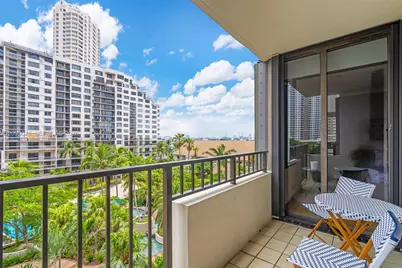 520 Brickell Key Dr #A700, Miami, FL 33131 - Photo 27