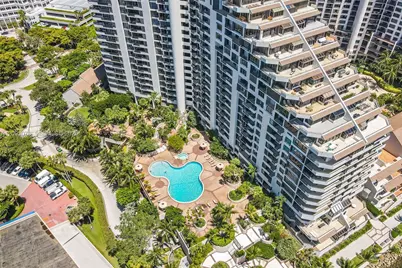 520 Brickell Key Dr #A700, Miami, FL 33131 - Photo 37