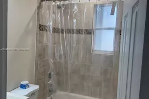 9332 SW 40th Terrace, Miami, FL 33165 - Photo 13