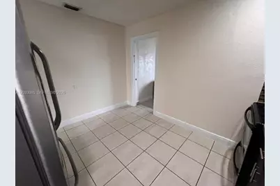 9332 SW 40th Ter #9332, Miami, FL 33165 - Photo 9