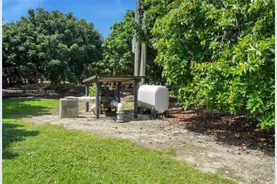33300 SW 202nd Ave, Homestead, FL 33034 - Photo 11