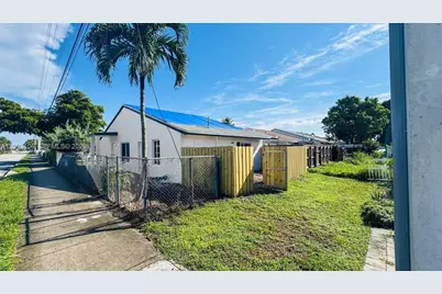 18814 NW 46th Ave, Miami Gardens, FL 33055 - Photo 29
