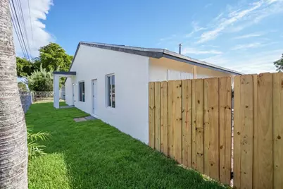 18814 NW 46th Ave, Miami Gardens, FL 33055 - Photo 23