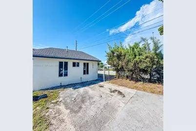 18814 NW 46th Ave, Miami Gardens, FL 33055 - Photo 35