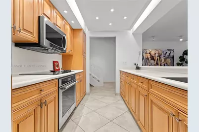 8133 SW 86th Ter, Miami, FL 33143 - Photo 9