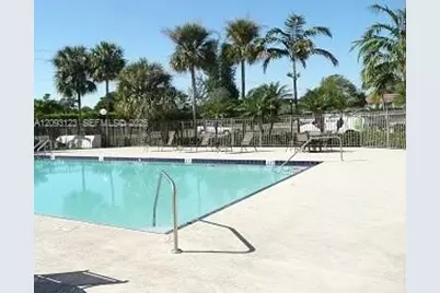 1545 Lake Crystal Dr #H, West Palm Beach, FL 33411 - Photo 11