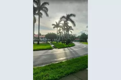 1545 Lake Crystal Dr #H, West Palm Beach, FL 33411 - Photo 13