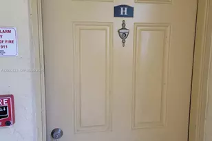 1545 Lake Crystal Dr, West Palm Beach, FL 33411 - Photo 5