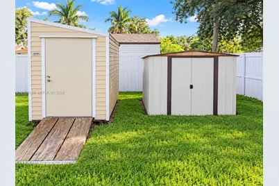 1788 NW 112th Ter, Miami, FL 33167 - Photo 15