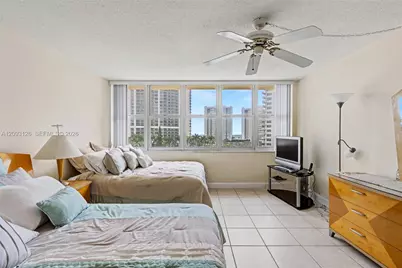 1825 S Ocean Dr #609, Hallandale Beach, FL 33009 - Photo 27