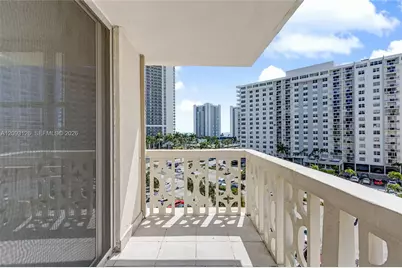[Address not provided], Hallandale Beach, FL 33009 - Photo 35