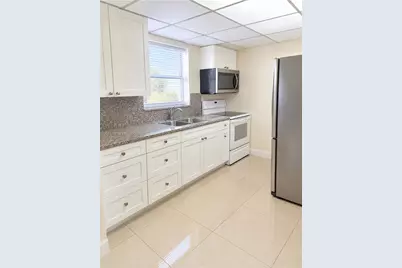 9357 Fontainebleau Blvd #D310, Miami, FL 33172 - Photo 3