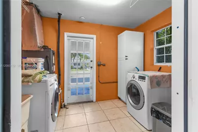 809 SE 14th Dr, Deerfield Beach, FL 33441 - Photo 21
