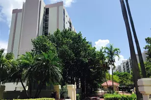 17121 N Bay Rd, Sunny Isles Beach, FL 33160 - Photo 23