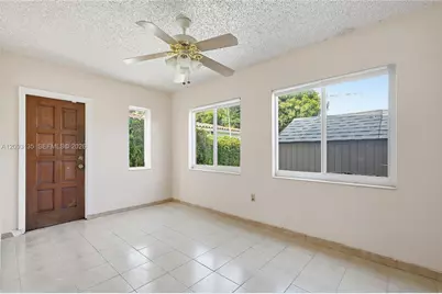 135 SW 27th Rd, Miami, FL 33129 - Photo 13