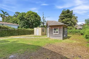 135 SW 27th Rd, Miami, FL 33129 - Photo 27