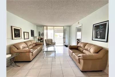 9900 Sunrise Lakes Blvd #210, Sunrise, FL 33322 - Photo 7