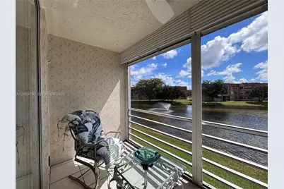 9900 Sunrise Lakes Blvd #210, Sunrise, FL 33322 - Photo 23