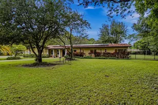 9801 SW 96th St, Miami, FL 33176 - Photo 7