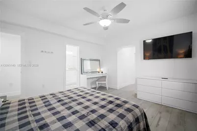 836 NW 33rd Ave, Miami, FL 33125 - Photo 21