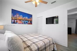 836 NW 33rd Ave, Miami, FL 33125 - Photo 15