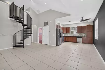 4182 Cascada Cir, Cooper City, FL 33024 - Photo 7