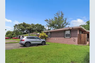 401 SW 4th Ter, Hallandale Beach, FL 33009 - Photo 7