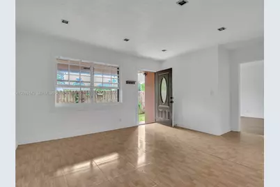 401 SW 4th Ter, Hallandale Beach, FL 33009 - Photo 11