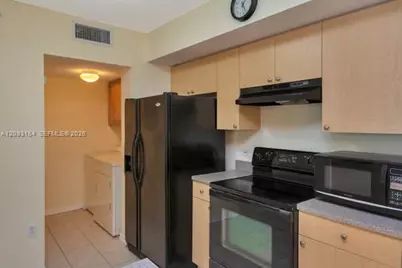 313 Villa Cir #313, Boynton Beach, FL 33435 - Photo 11