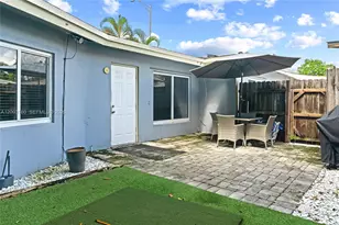 1810 NE 15th Ave, Fort Lauderdale, FL 33305 - Photo 5