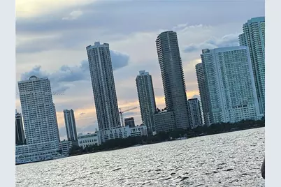 1750 N Bayshore Dr #2810, Miami, FL 33132 - Photo 1