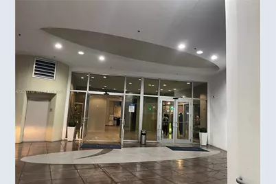 1750 N Bayshore Dr #2810, Miami, FL 33132 - Photo 9