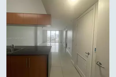 1750 N Bayshore Dr #2810, Miami, FL 33132 - Photo 23